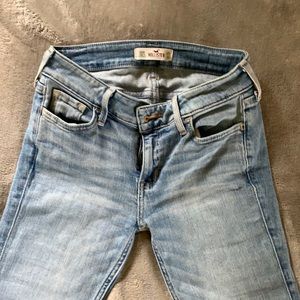 Hollister boot cut jeans 00R light wash